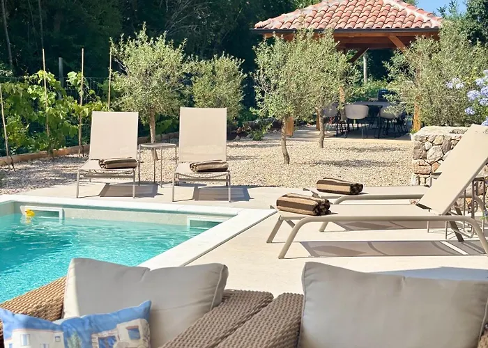 Olea Terra - Mediterranean Comfort & Style *